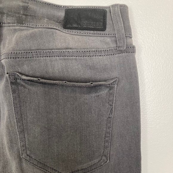 Express (NWOT) Mid Rise Cropped Legging / Size 8 - Picture 3 of 8